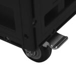 Detail kolečka plastového kufru - AH895354
